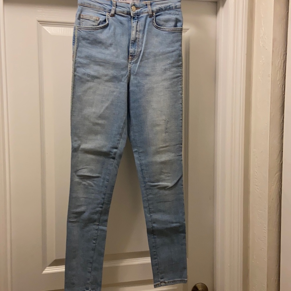 Light denim jeans